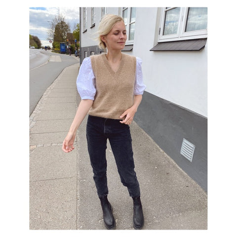 Petite Knit Stockholm Slipover PROJECT