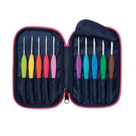 http://knitomatic.com/cdn/shop/products/Clover_Amour_Crochet_Hook_Set_with_Case_3673_ED_grande.jpg?v=1655244309